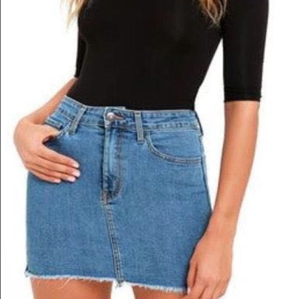 Lulus denim skirt raw hem